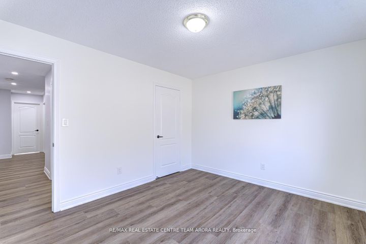 Photo 32 at 57 Sky Harbour Drive, Bram West, Brampton