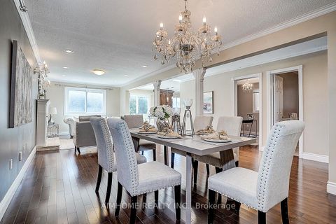 Photo 5 at 205 Pinewood Drive, Yorkhill, Vaughan