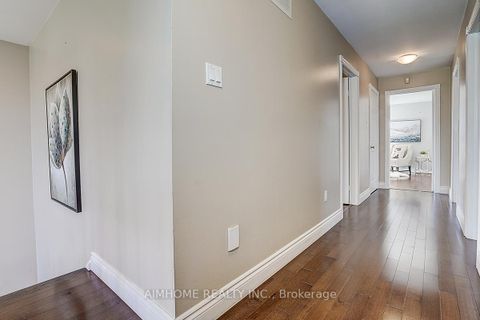 Photo 17 at 205 Pinewood Drive, Yorkhill, Vaughan