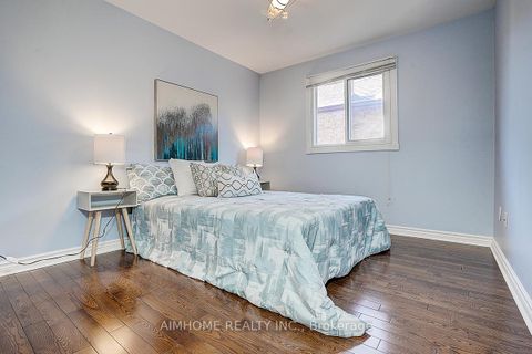 Photo 22 at 205 Pinewood Drive, Yorkhill, Vaughan