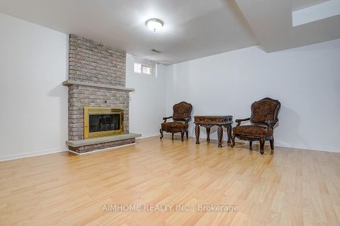 Photo 27 at 205 Pinewood Drive, Yorkhill, Vaughan