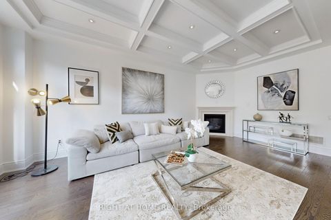 Photo 10 at 18 Condor Way, Kleinburg, Vaughan