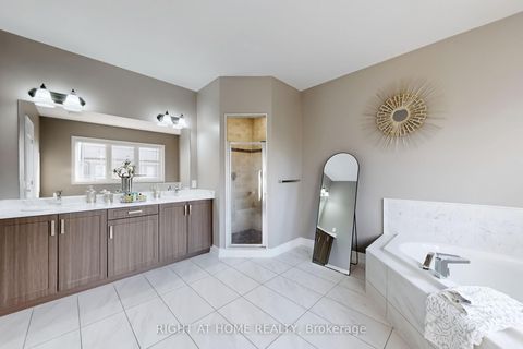 Photo 22 at 18 Condor Way, Kleinburg, Vaughan