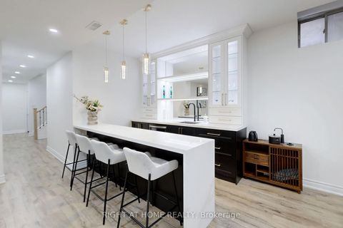 Photo 36 at 18 Condor Way, Kleinburg, Vaughan
