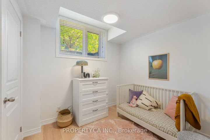 Photo 16 at 2 - 96 Caledonia Park Road, Davenport, Toronto