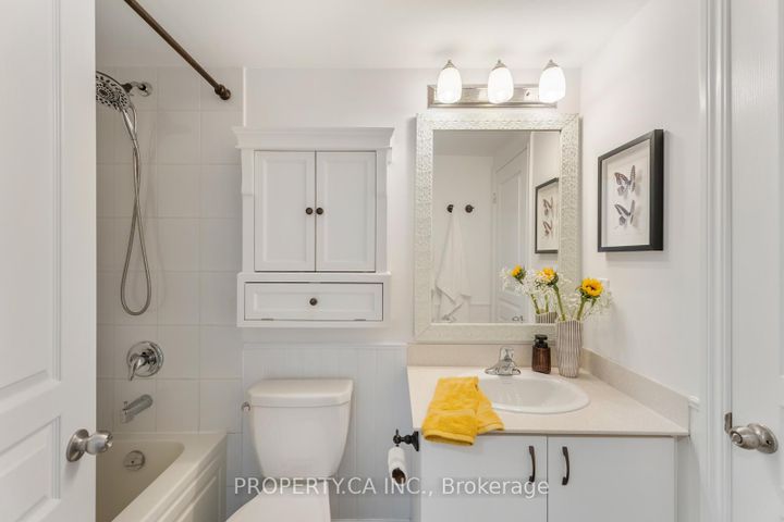 Photo 24 at 2 - 96 Caledonia Park Road, Davenport, Toronto