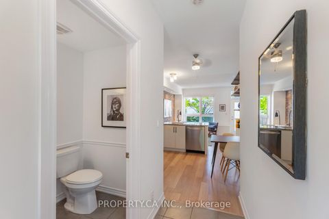 Photo 3 at 2 - 96 Caledonia Park Road, Davenport, Toronto
