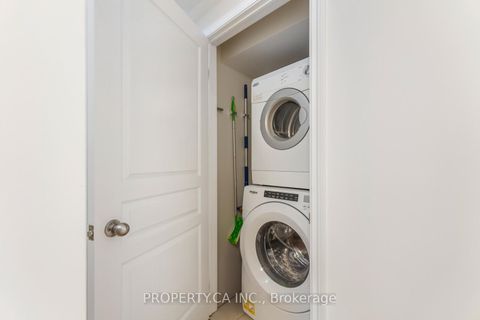 Photo 14 at 2 - 96 Caledonia Park Road, Davenport, Toronto