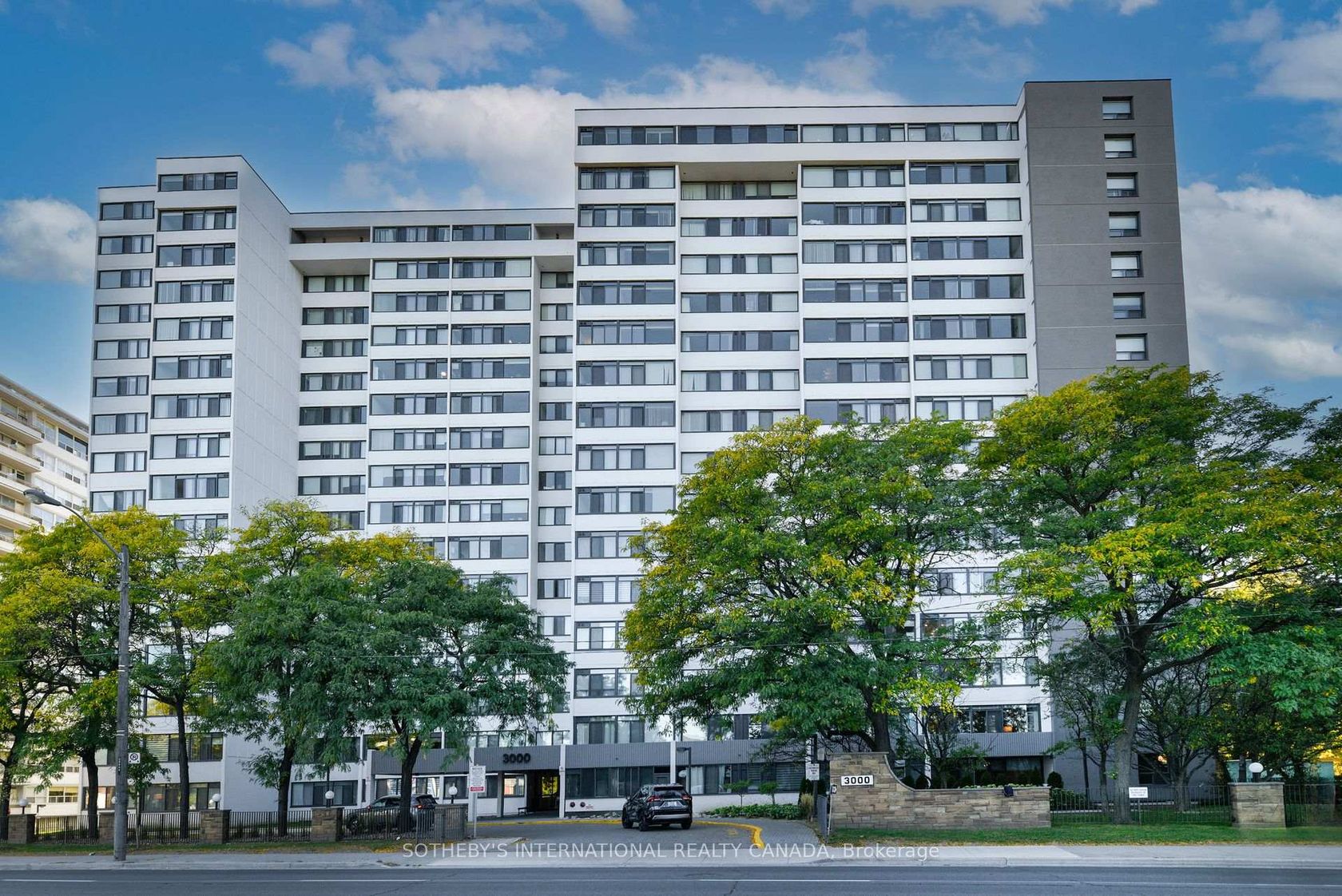 1205 - 3000 Bathurst Street E, Lawrence, Toronto 