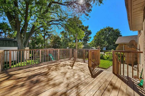 Photo 2 at 45 Caronport Crescent, Donalda, Toronto