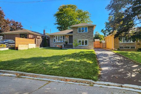 Photo 9 at 45 Caronport Crescent, Donalda, Toronto