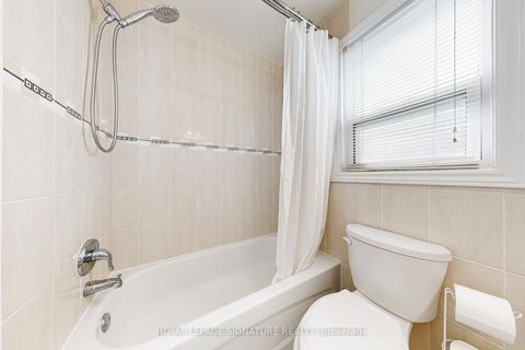 Photo 18 at 45 Caronport Crescent, Donalda, Toronto