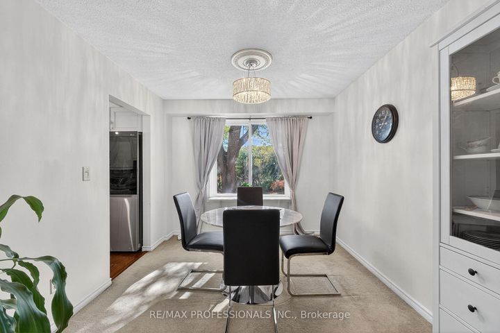 Photo 12 at 19 Salina Place, Stoney Creek, Hamilton