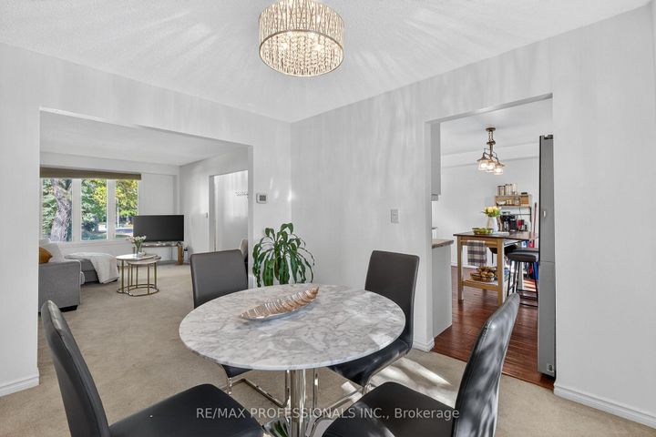 Photo 13 at 19 Salina Place, Stoney Creek, Hamilton