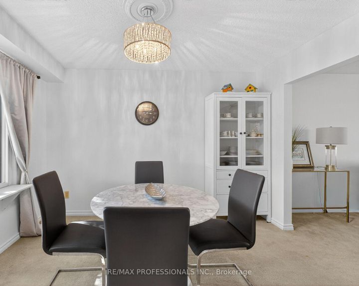 Photo 15 at 19 Salina Place, Stoney Creek, Hamilton