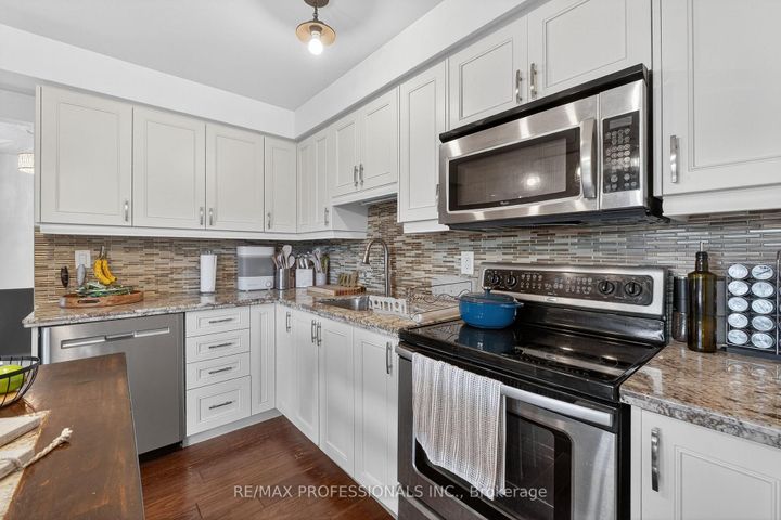 Photo 20 at 19 Salina Place, Stoney Creek, Hamilton