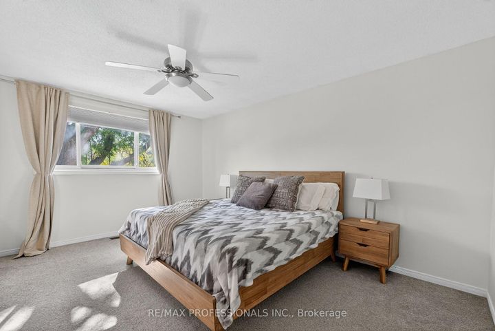 Photo 23 at 19 Salina Place, Stoney Creek, Hamilton
