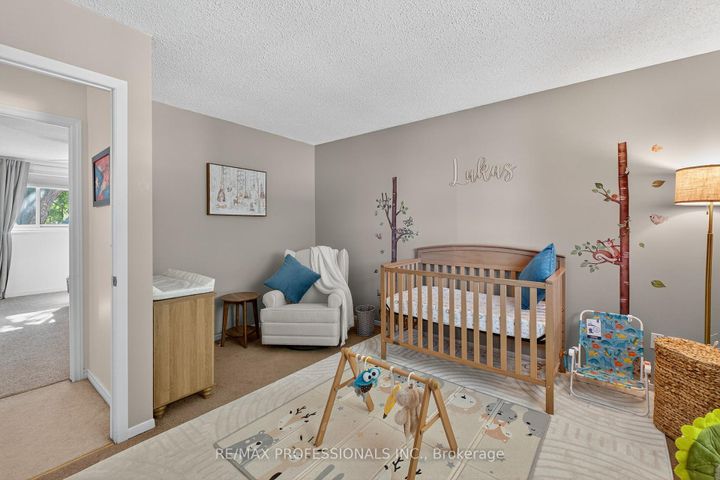 Photo 33 at 19 Salina Place, Stoney Creek, Hamilton