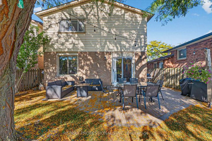 Photo 46 at 19 Salina Place, Stoney Creek, Hamilton