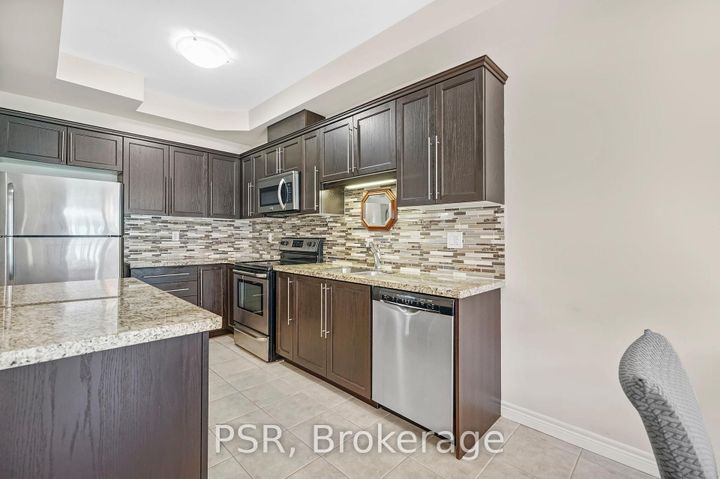 Photo 11 at 4 - 310 Fall Fair Way, Binbrook, Hamilton