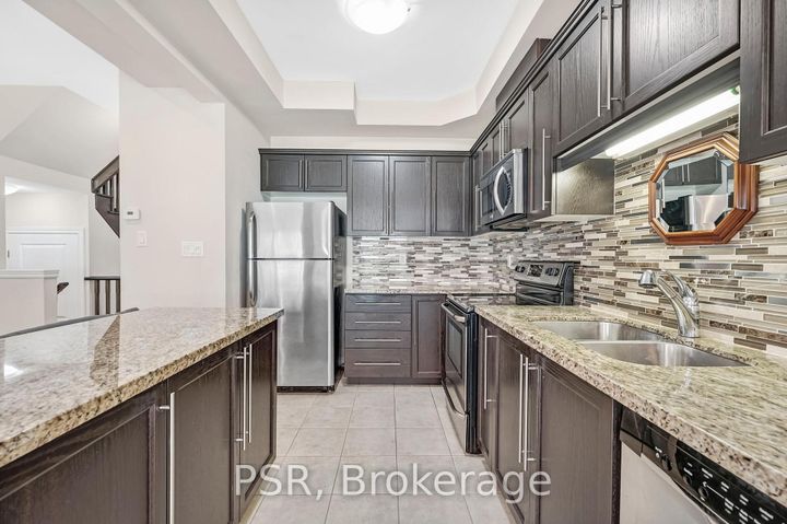 Photo 12 at 4 - 310 Fall Fair Way, Binbrook, Hamilton