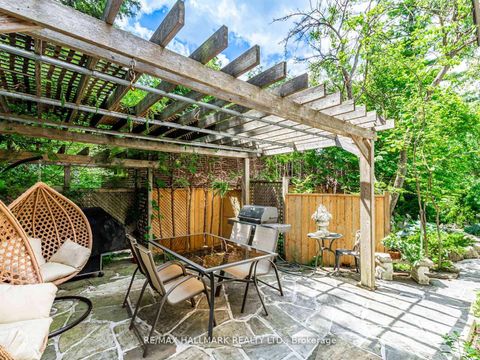 Photo 5 at 71 Trench Street, Mill Pond, Richmond Hill