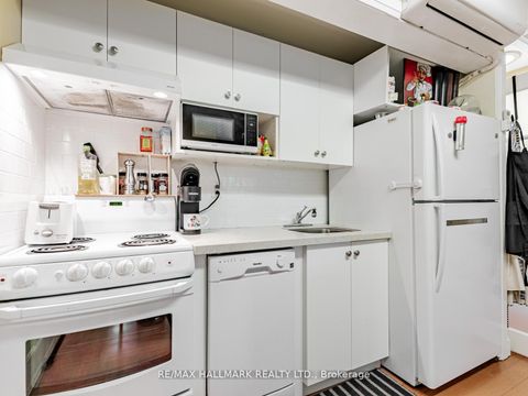 Photo 23 at 71 Trench Street, Mill Pond, Richmond Hill