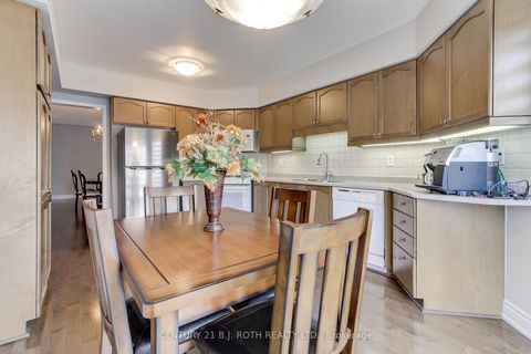 Photo 8 at 484 Menczel Crescent, Summerhill Estates, Newmarket