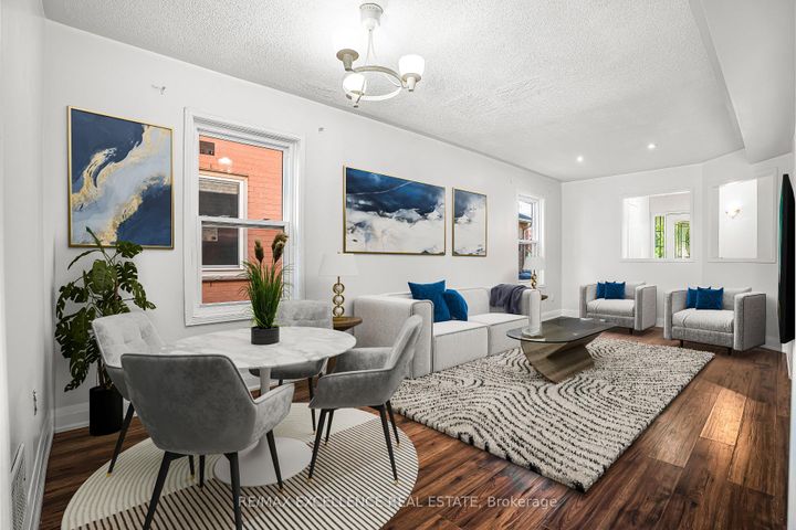 Photo 3 at 6935 Dillingwood Drive, Lisgar, Mississauga