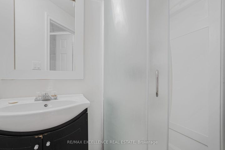 Photo 25 at 6935 Dillingwood Drive, Lisgar, Mississauga