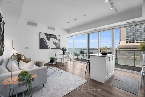 Photo 5 at 311 - 15 Queens Quay E, Waterfront Communities C8, Toronto