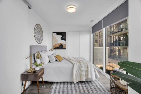 Photo 12 at 311 - 15 Queens Quay E, Waterfront Communities C8, Toronto