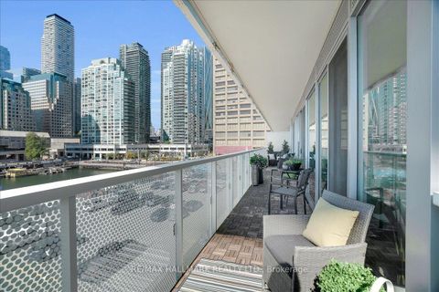Photo 18 at 311 - 15 Queens Quay E, Waterfront Communities C8, Toronto