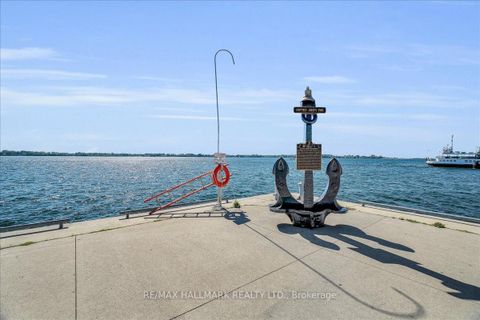 Photo 23 at 311 - 15 Queens Quay E, Waterfront Communities C8, Toronto