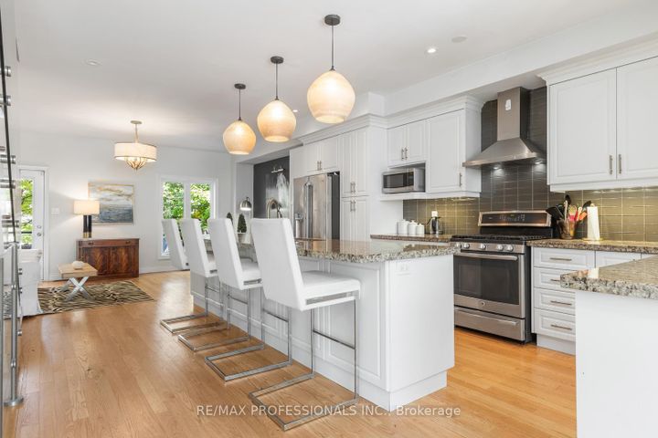 Photo 3 at 16 Dryden Way, Richview, Toronto
