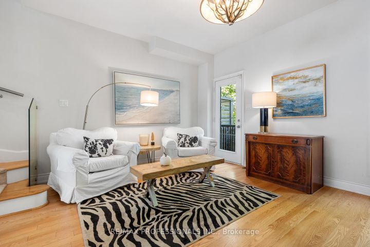 Photo 10 at 16 Dryden Way, Richview, Toronto