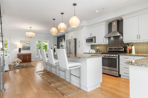 Photo 3 at 16 Dryden Way, Richview, Toronto