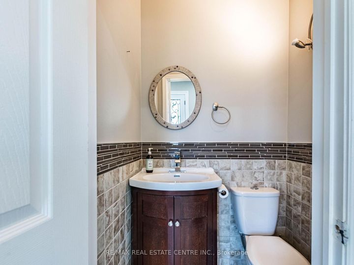 Photo 19 at 3927 Mayla Drive, Churchill Meadows, Mississauga
