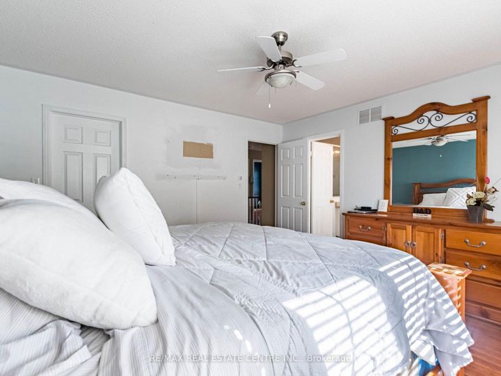 Photo 25 at 3927 Mayla Drive, Churchill Meadows, Mississauga