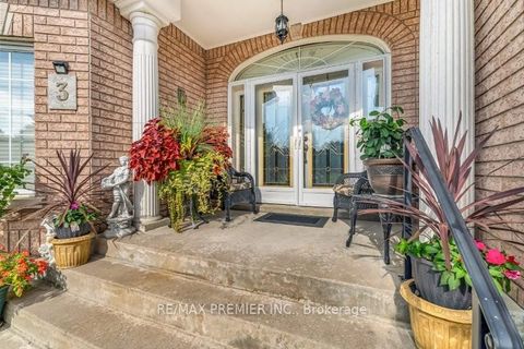 Photo 1 at 3 Avro Road, Maple, Vaughan