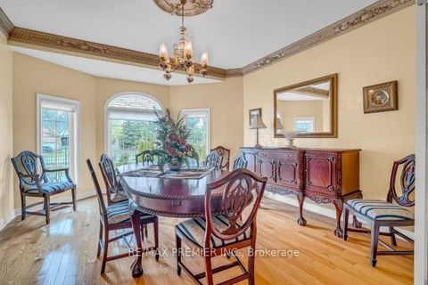 Photo 10 at 3 Avro Road, Maple, Vaughan
