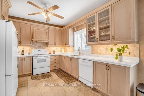 Photo 14 at 3 Avro Road, Maple, Vaughan