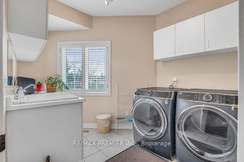 Photo 16 at 3 Avro Road, Maple, Vaughan