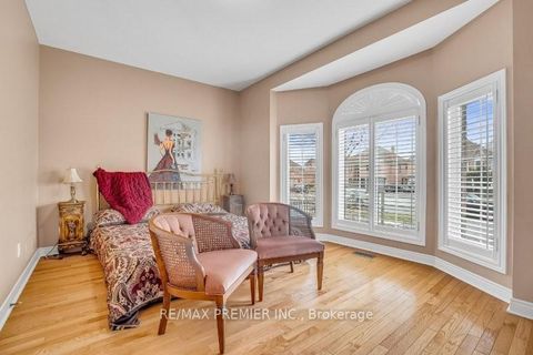 Photo 23 at 3 Avro Road, Maple, Vaughan