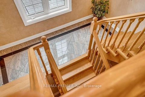 Photo 28 at 3 Avro Road, Maple, Vaughan