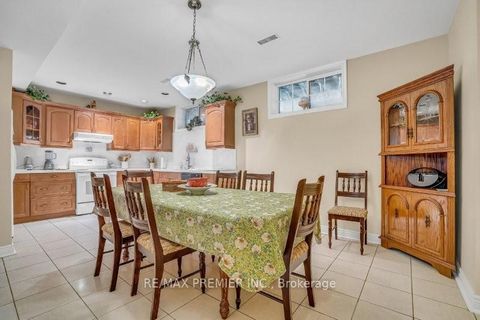 Photo 31 at 3 Avro Road, Maple, Vaughan