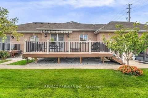 Photo 44 at 3 Avro Road, Maple, Vaughan