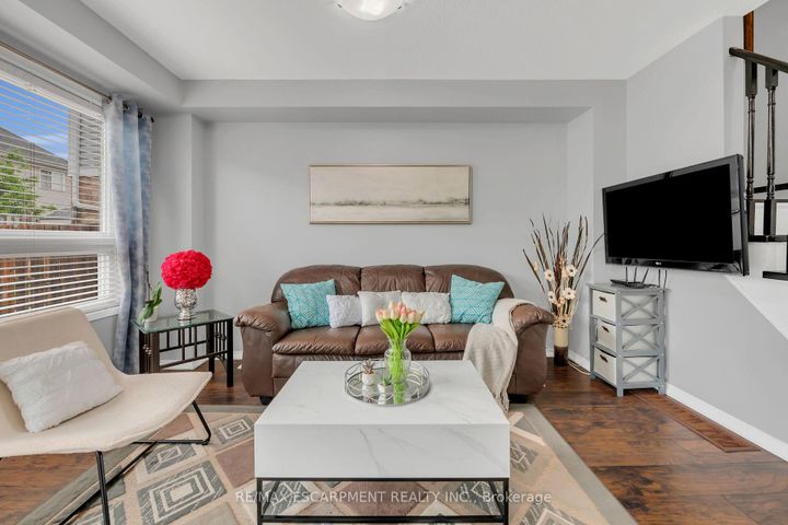 Photo 18 at 68 Powell Drive, Binbrook, Hamilton