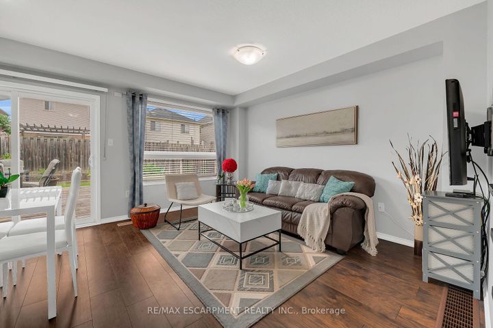Photo 19 at 68 Powell Drive, Binbrook, Hamilton