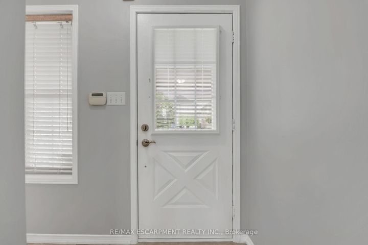 Photo 24 at 68 Powell Drive, Binbrook, Hamilton